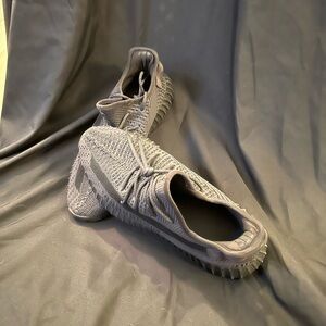 Gray Knit Fake Yeezys.